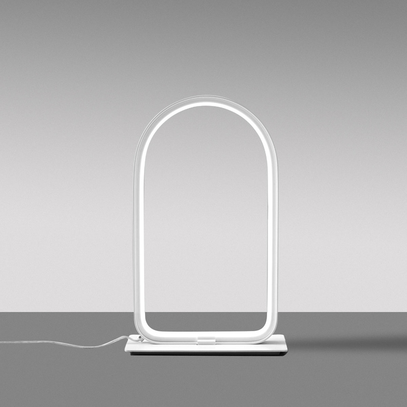 Lampa Nicole L
